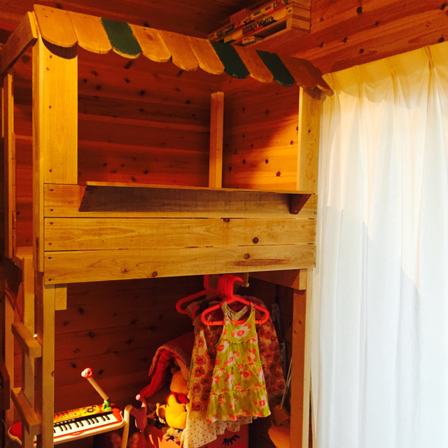子どもが大好きな小屋 ツーバイフォーと安い杉板で作りました 幸せのdiy